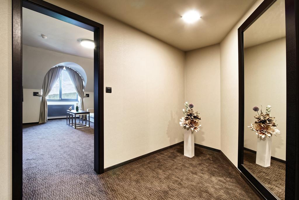 Hotel Victory Popuvky Екстер'єр фото
