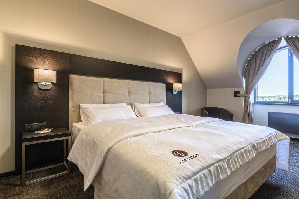 Hotel Victory Popuvky Екстер'єр фото