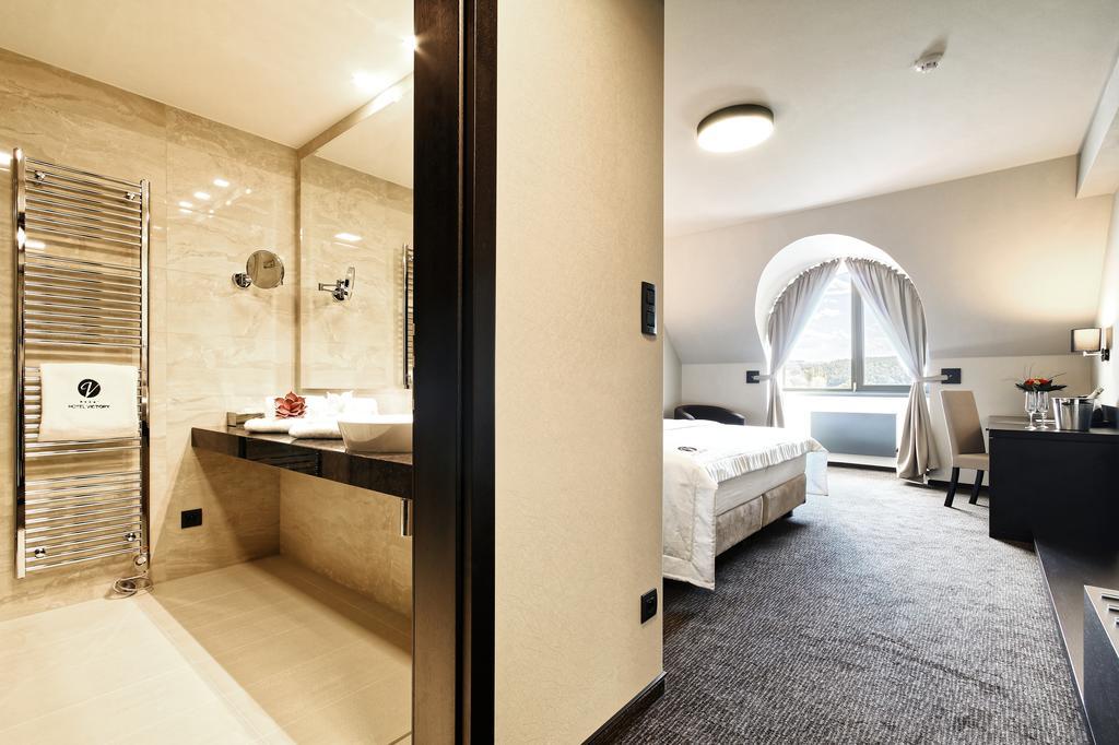 Hotel Victory Popuvky Екстер'єр фото