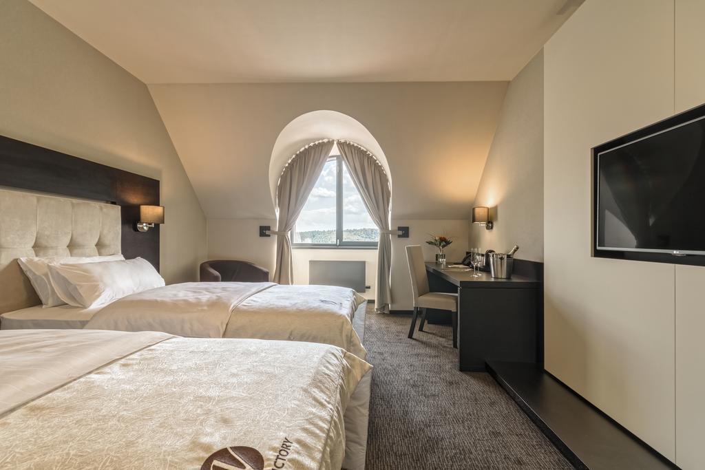Hotel Victory Popuvky Екстер'єр фото