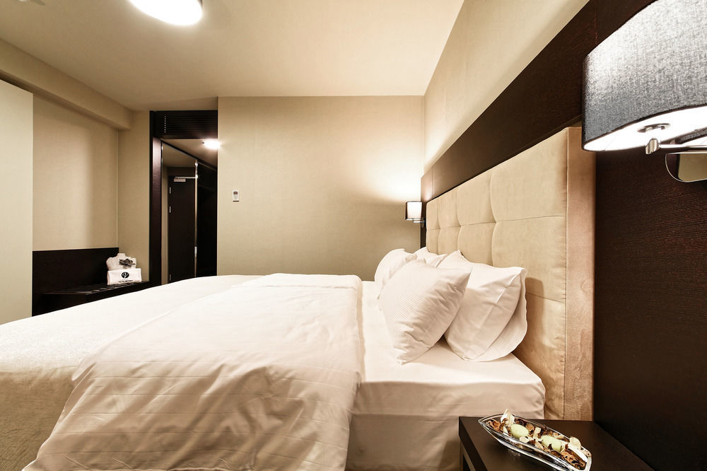 Hotel Victory Popuvky Екстер'єр фото