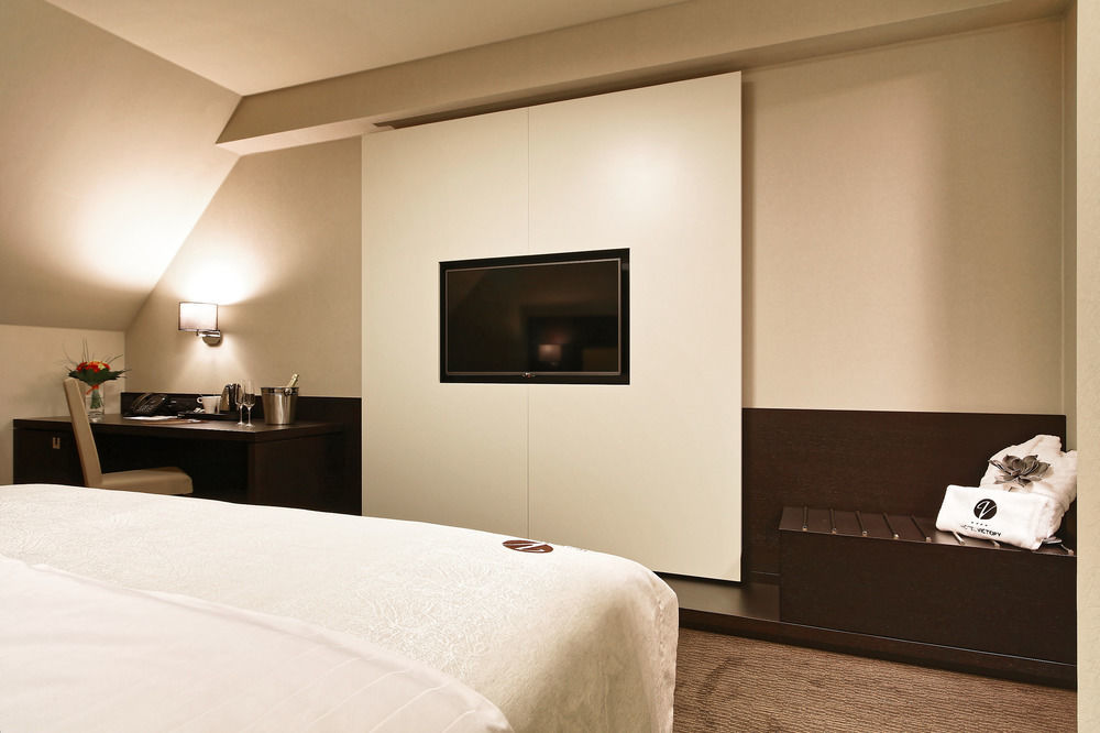 Hotel Victory Popuvky Екстер'єр фото