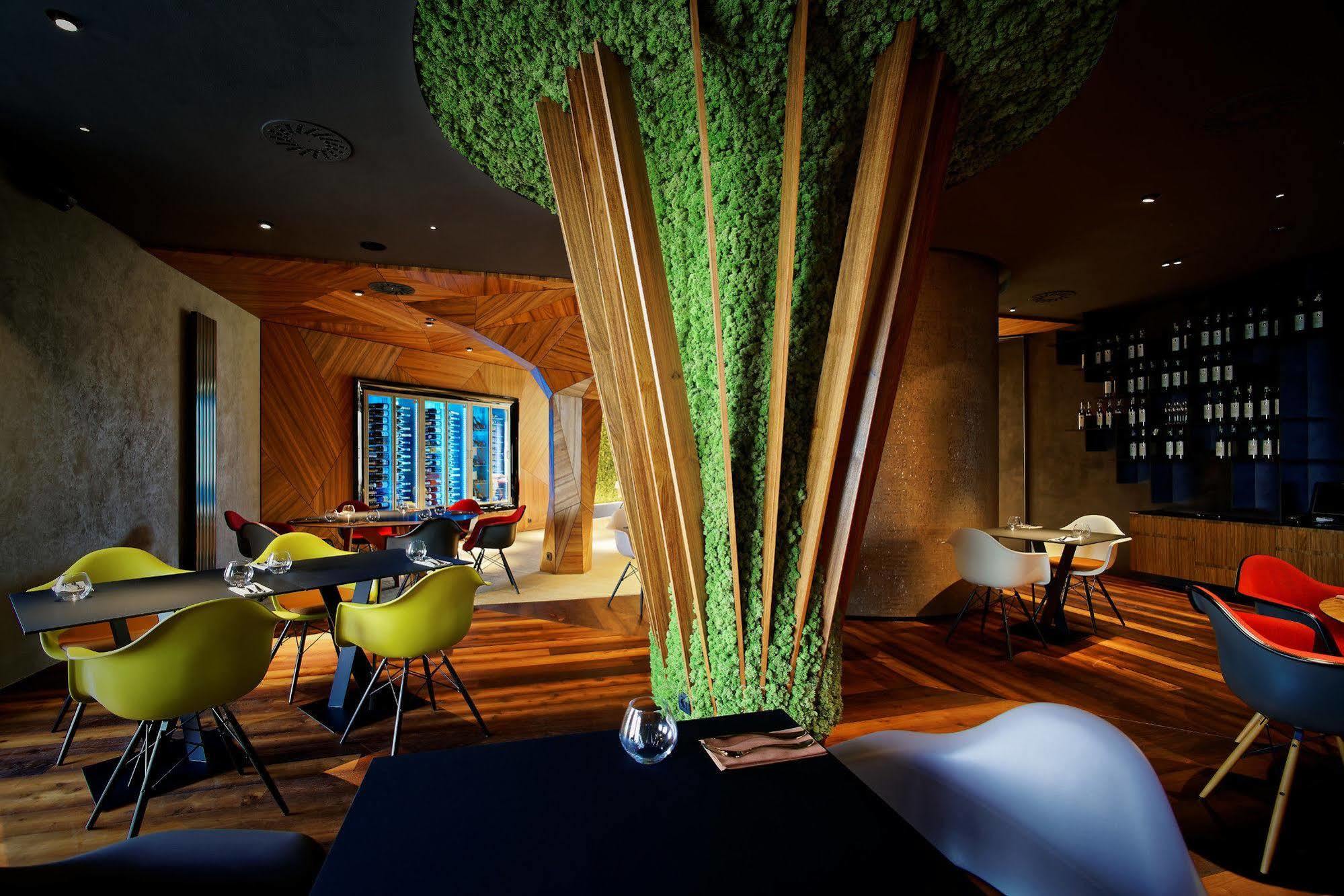 Hotel Victory Popuvky Екстер'єр фото