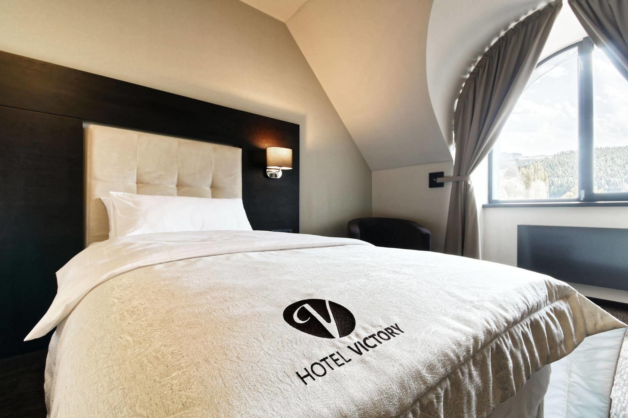 Hotel Victory Popuvky Екстер'єр фото