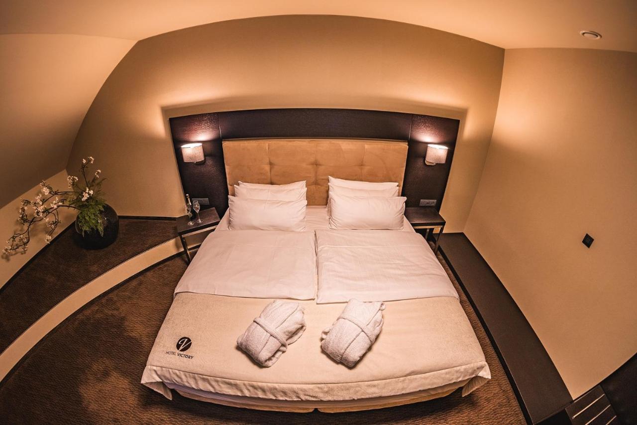 Hotel Victory Popuvky Екстер'єр фото